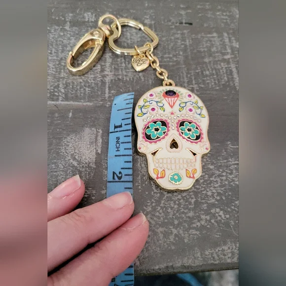 Betsey Johnson Rare Glitter Crystal Skull Key Chain - Picture 3 of 11